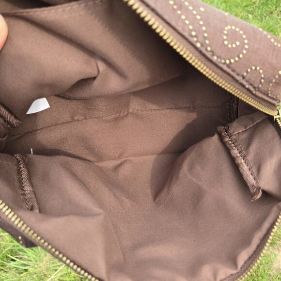 Revive Vintage Vegan Brown Make-up Case - Picture 6 of 10